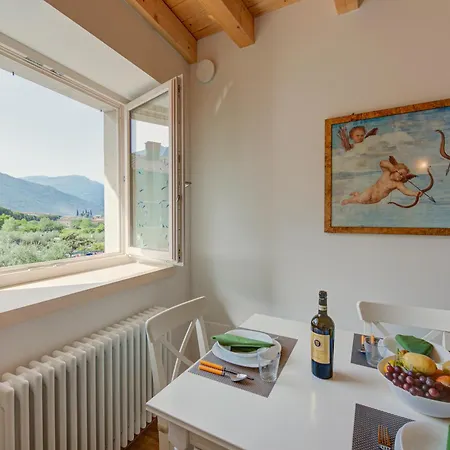 Casa Del Sole - Happy